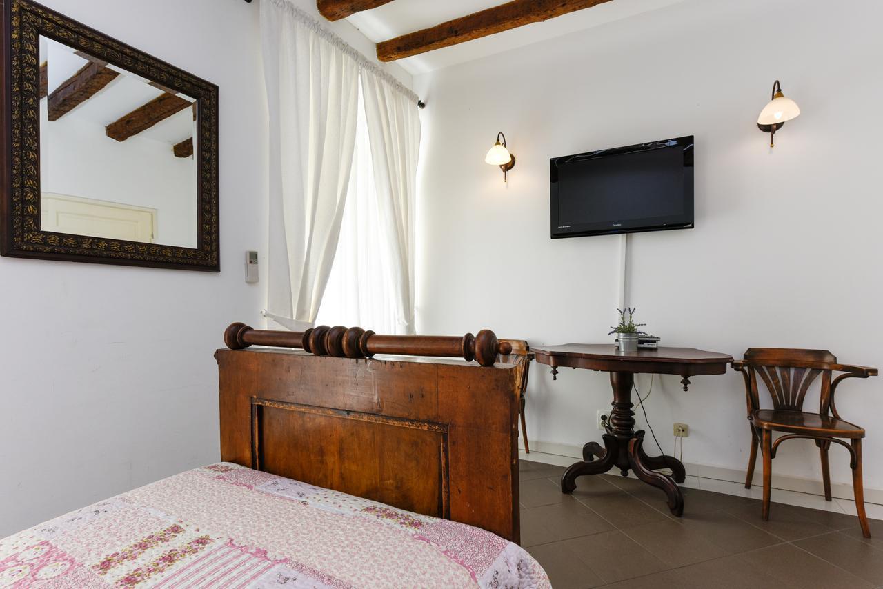 זאדאר Accomodation Gina מראה חיצוני תמונה